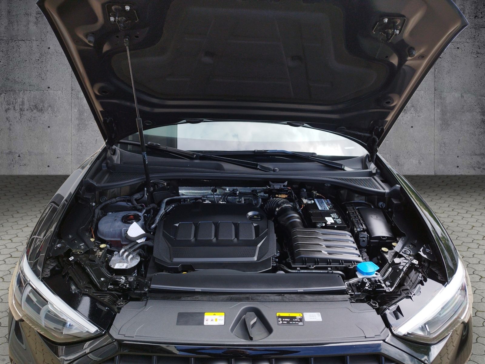 Audi Q3 S line 35 TDI quattro S-tronic - Samsaru's Car Outlet