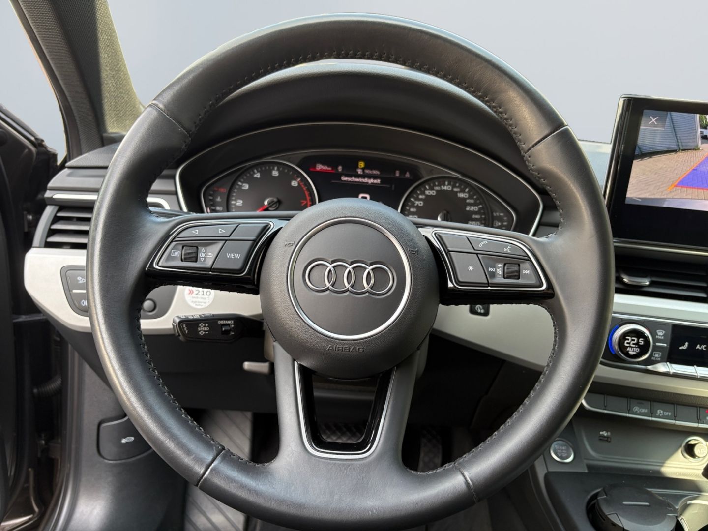 Audi A4 Avant 35 TFSI S tronic advanced - Samsaru's Car Outlet