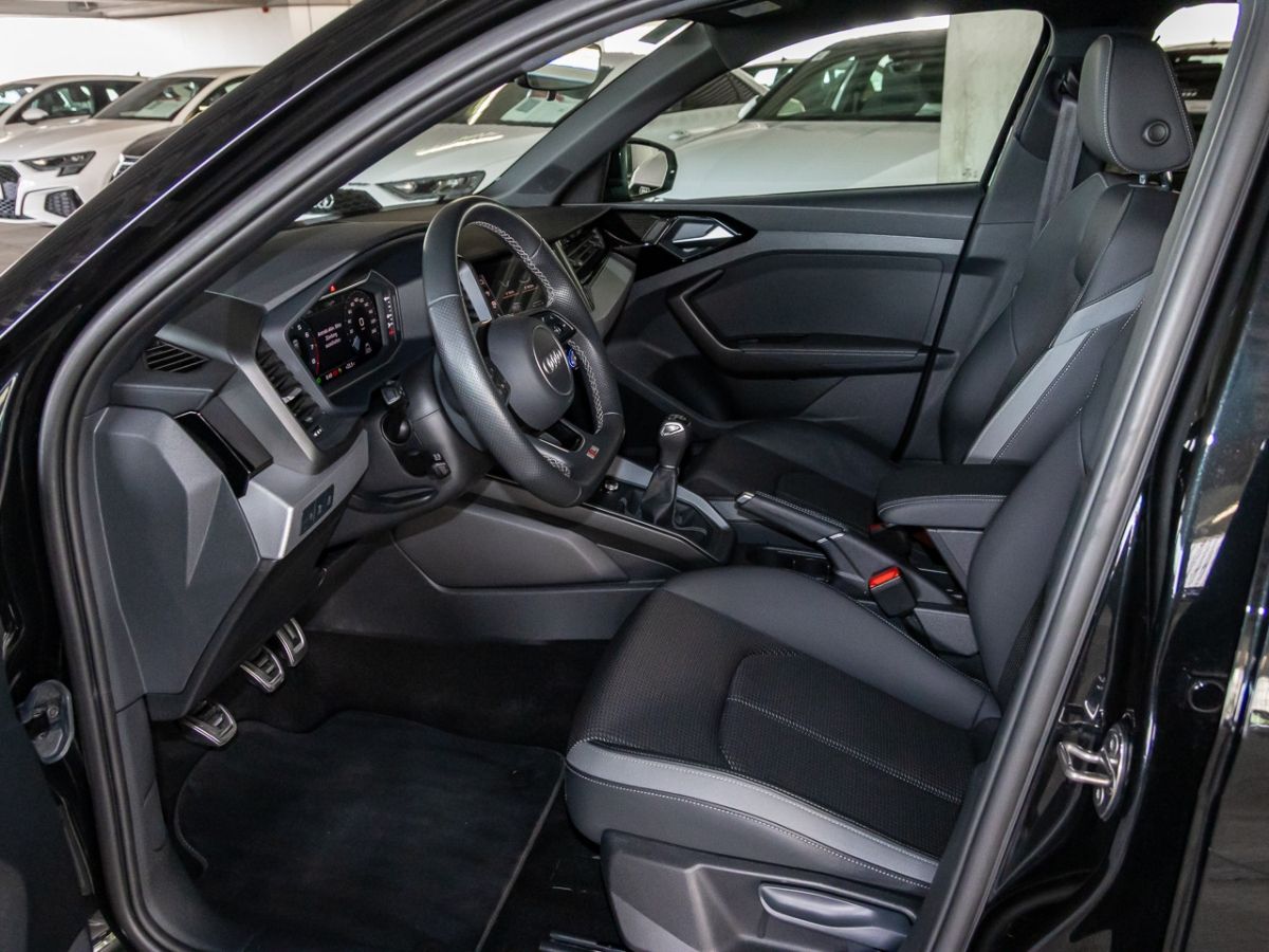 Audi A1 Sportback 30 TFSI S line - Samsaru's Car Outlet
