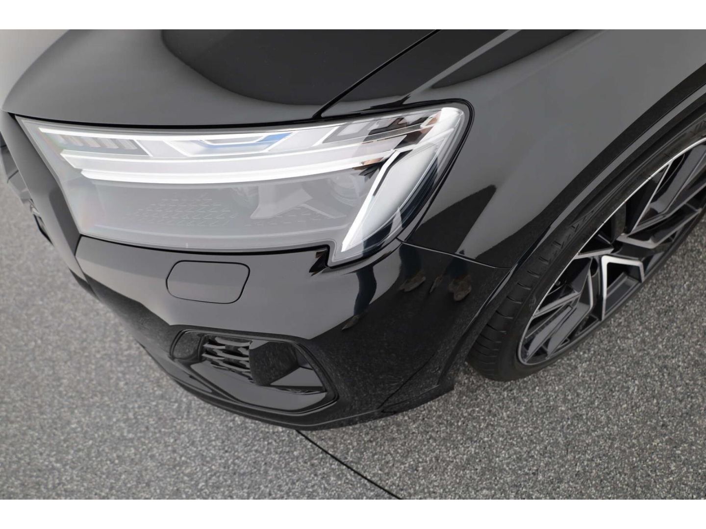 Audi Q7 50 TDI quattro S line LP: 122.810,- /B&O Prem