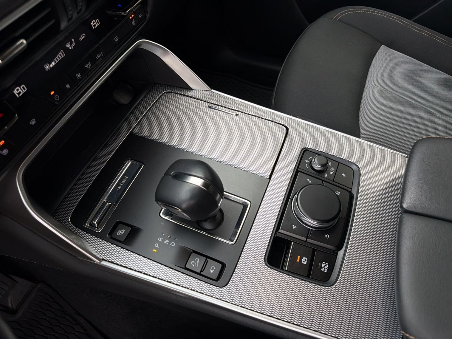 Mazda CX-60 Exclusive-Line SKY. PHEV 327 AWD HUD Navi