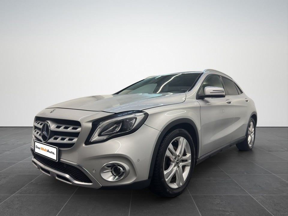Mercedes-Benz GLA 200
