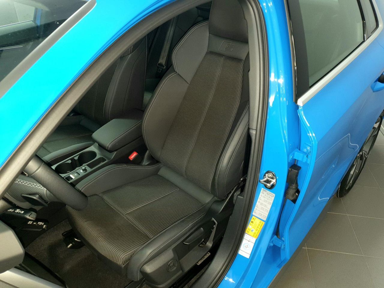 Audi A3 Sportback 40TFSIe S tronic S line - Samsaru's Car Outlet