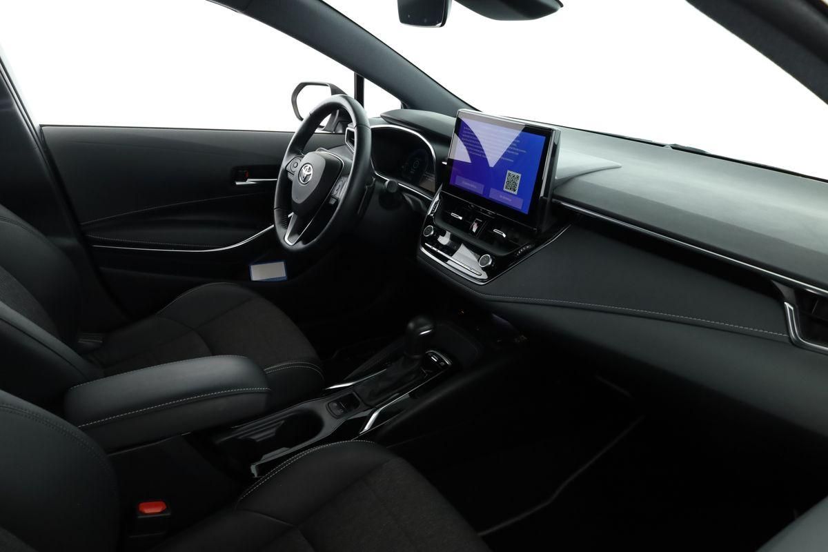 Toyota Corolla Touring Sports 2.0 CVT Team D Navi Kam
