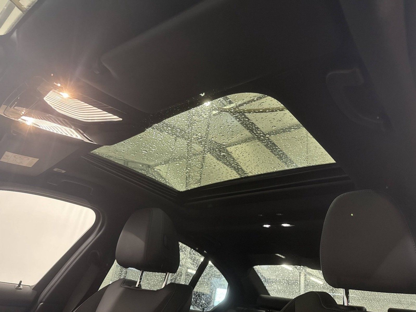 BMW 320i M Sport - Samsaru's Car Outlet