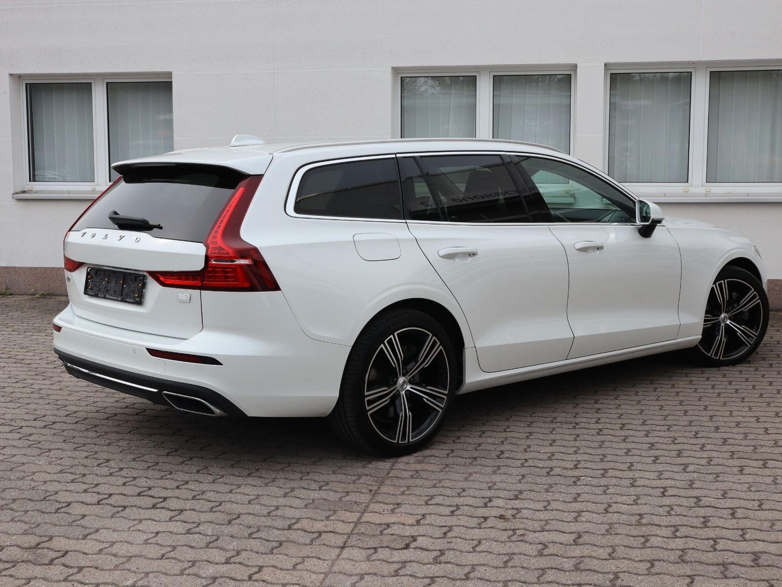 Volvo V60 T6 AWD Inscription Recharge