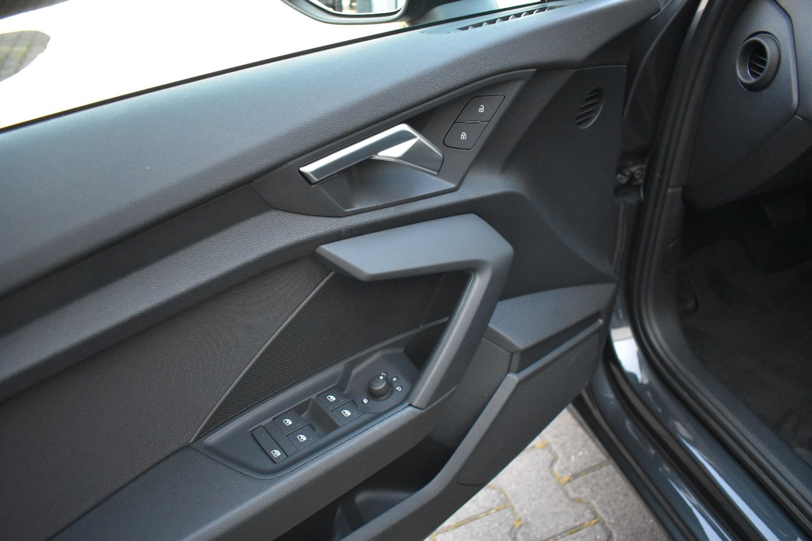 Audi A3 Sportback 30 TFSI S-Tronic - Samsaru's Car Outlet