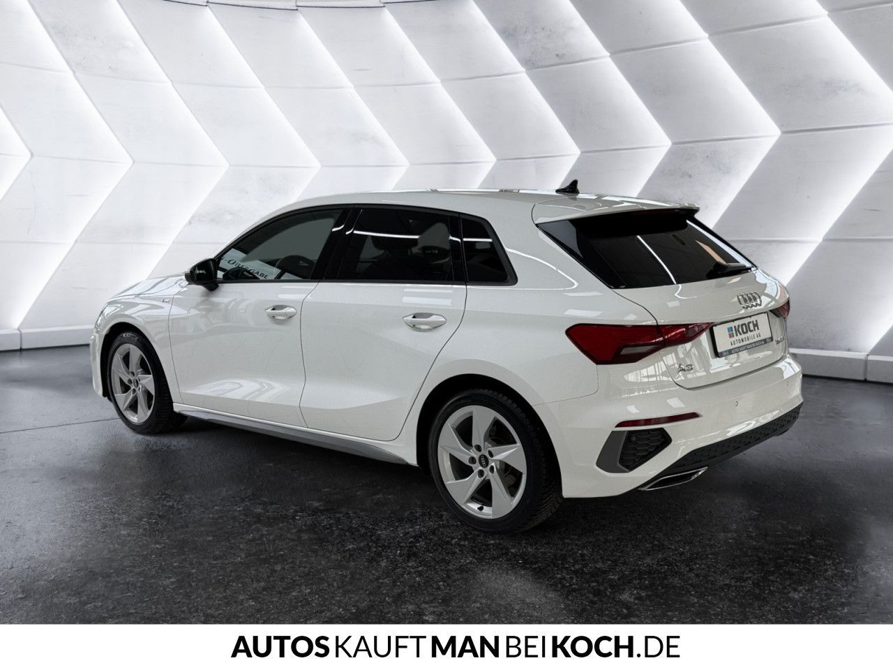 Audi A3 35 1.5 TFSI Sportback S line - Samsaru's Car Outlet