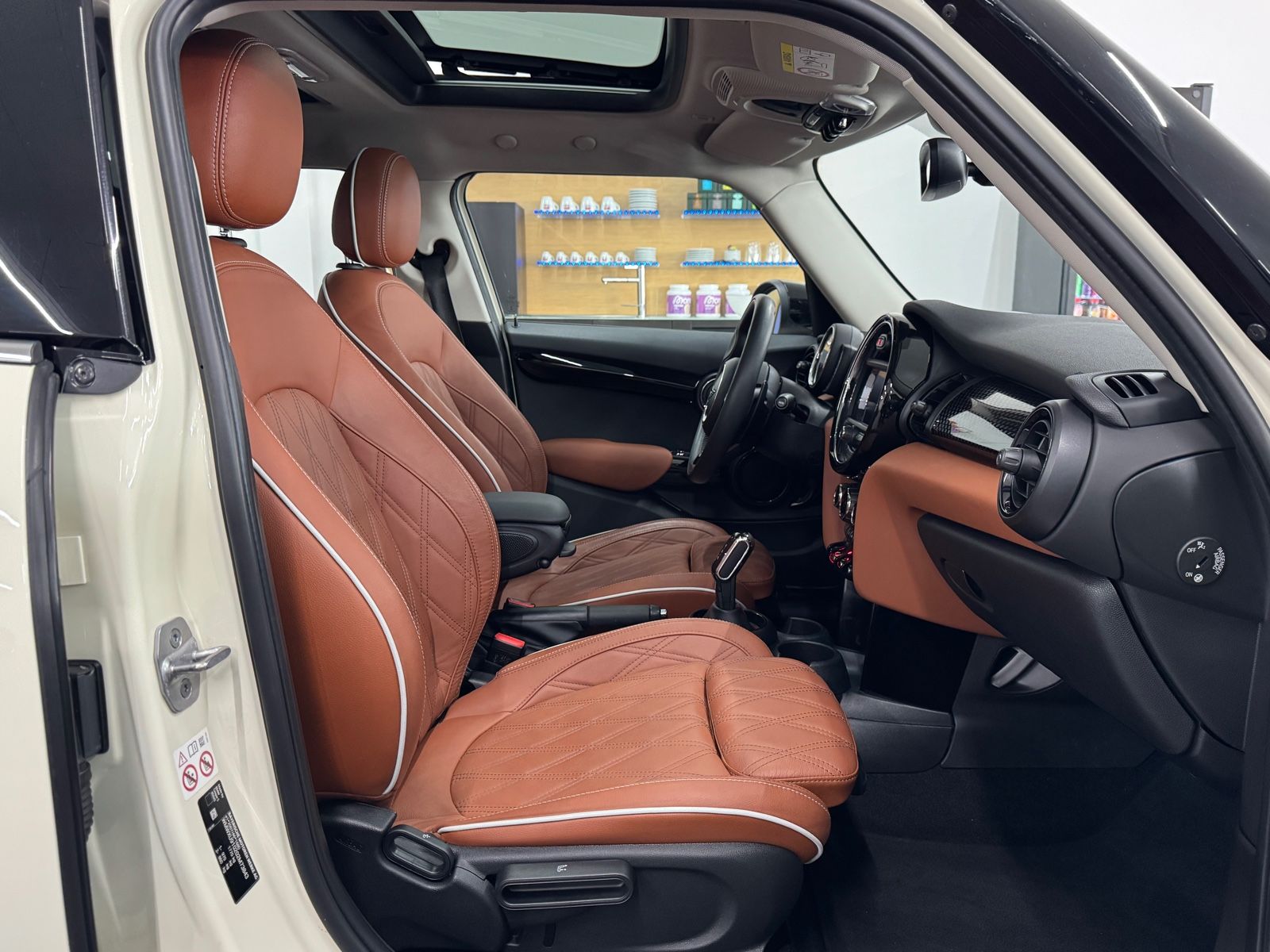 MINI Cooper S Aut. - Samsaru's Car Outlet