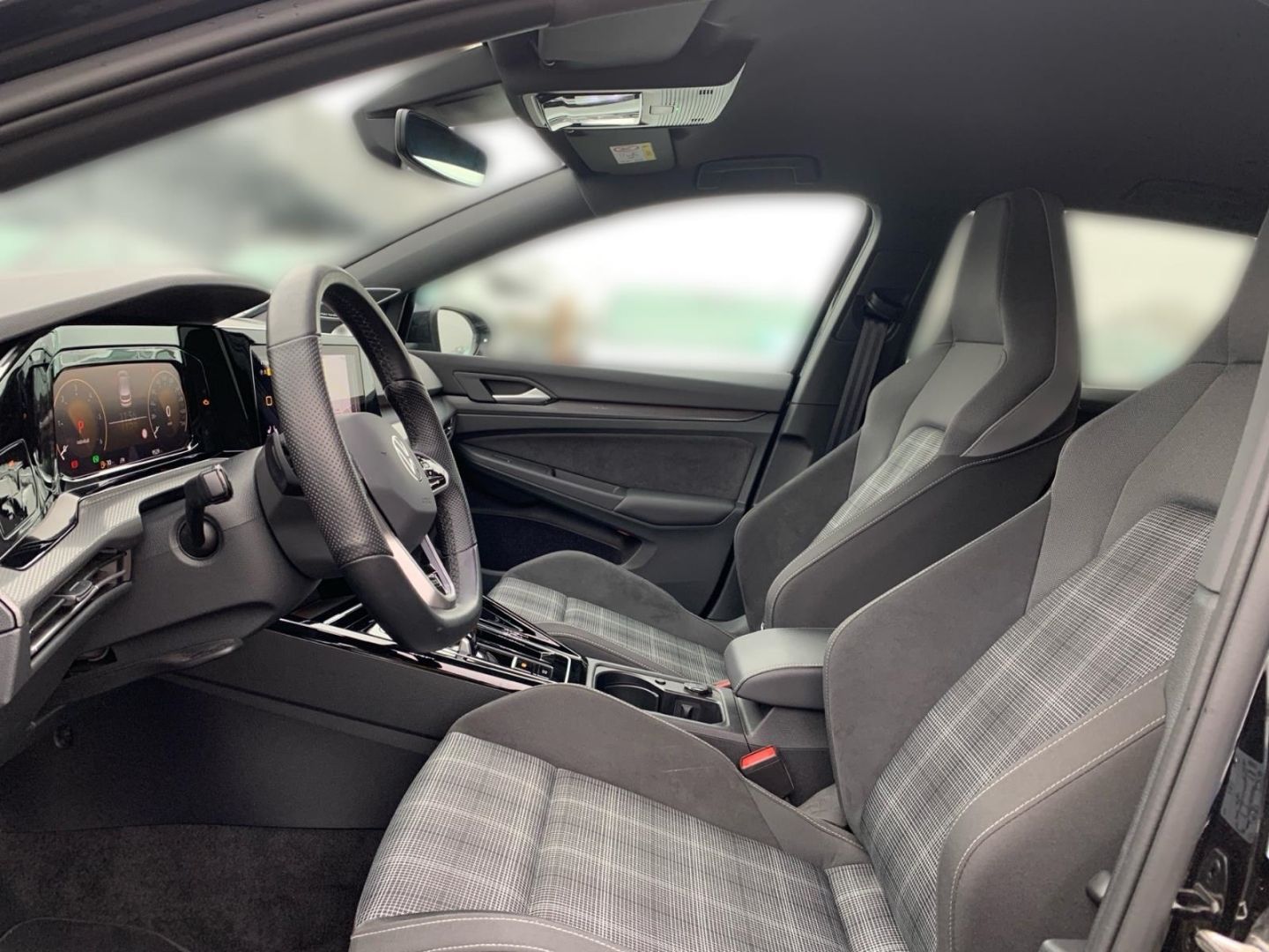 Volkswagen Golf VIII GTD 2.0 TDI SCR - Samsaru's Car Outlet