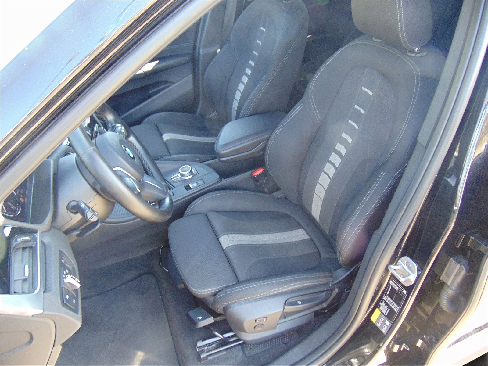 BMW X1 xDrive25e ADVANTAGE - Samsaru's Car Outlet