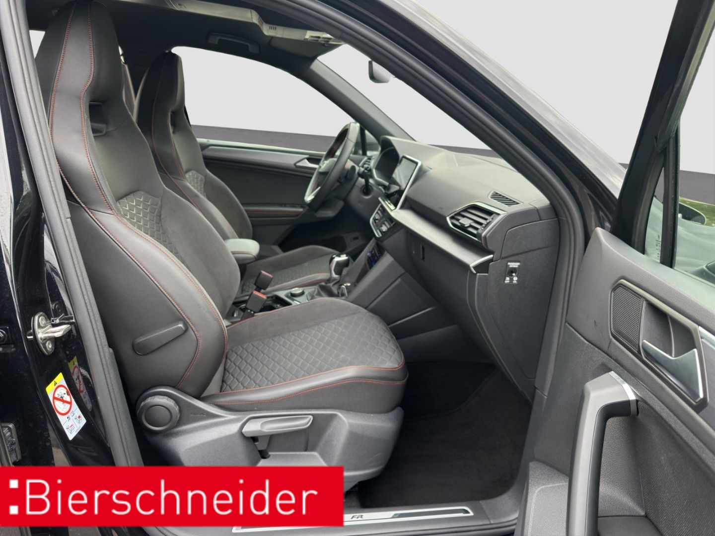 Seat Tarraco 2.0 TDI DSG AB282EUR FR AHK NAVI REAR SH