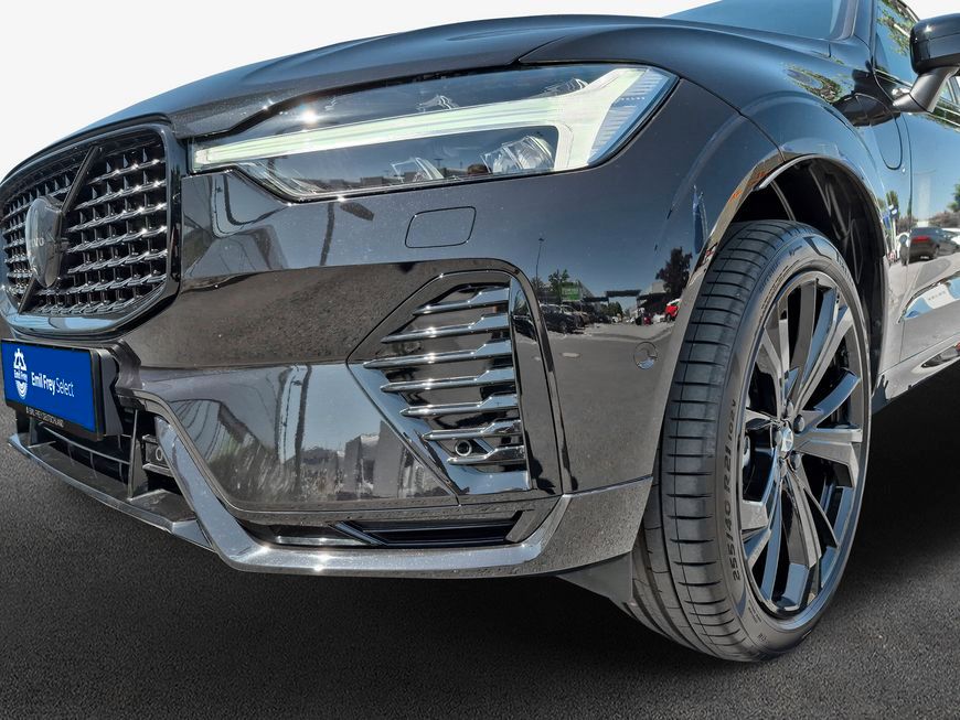 Volvo XC60 T8 AWD Plug-in Hybrid Ultra Black Edition - Samsaru's Car Outlet
