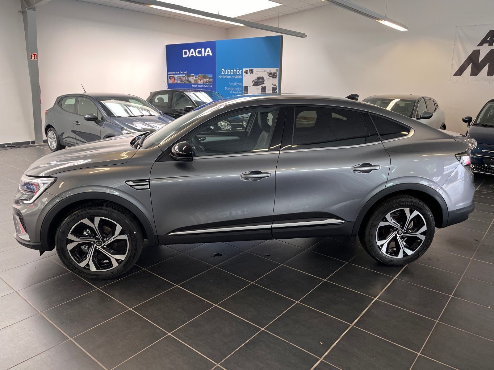 Renault Arkana Techno - Samsaru's Car Outlet