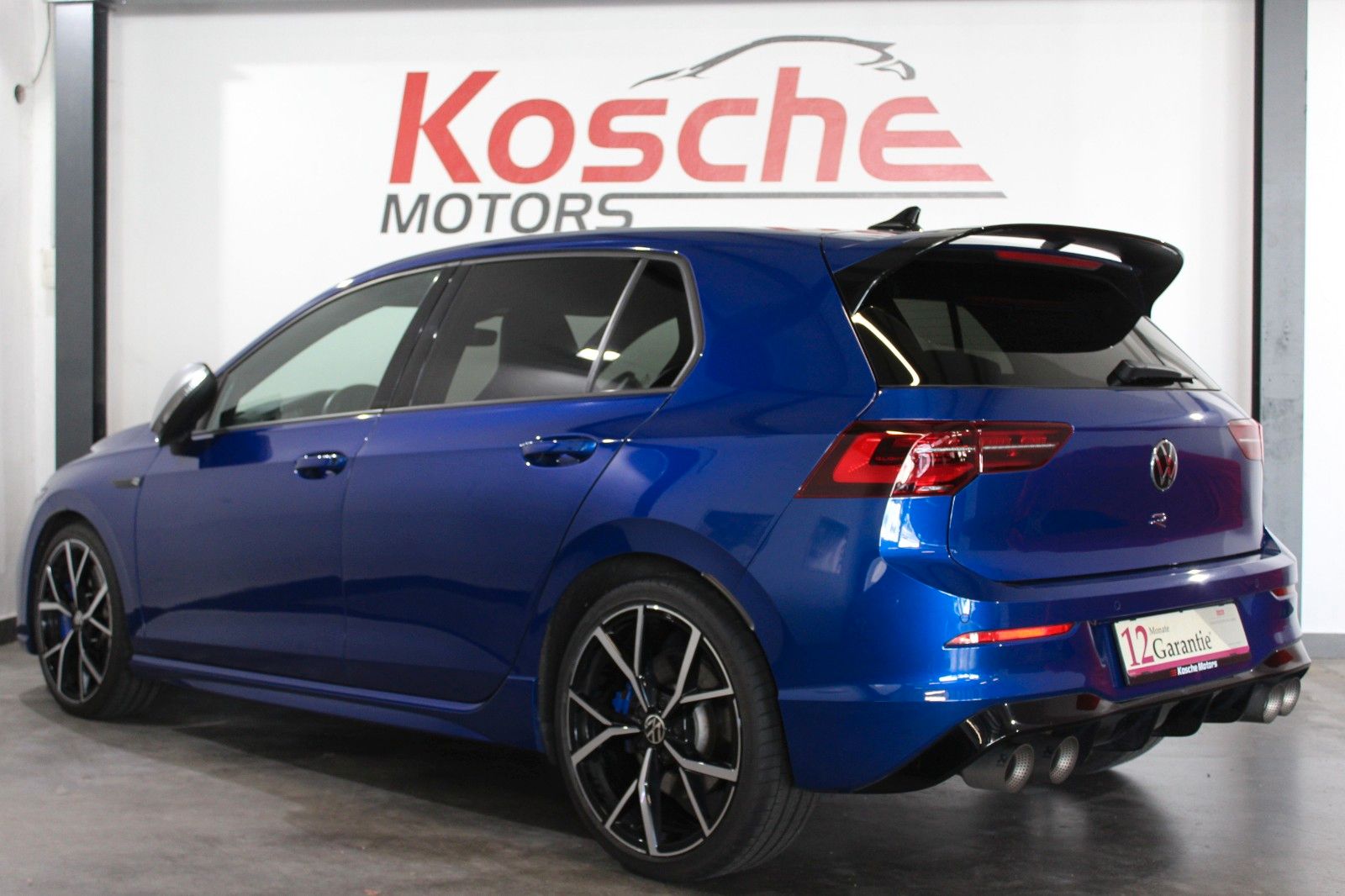 Volkswagen Golf VIII Lim. R 4Motion - Samsaru's Car Outlet