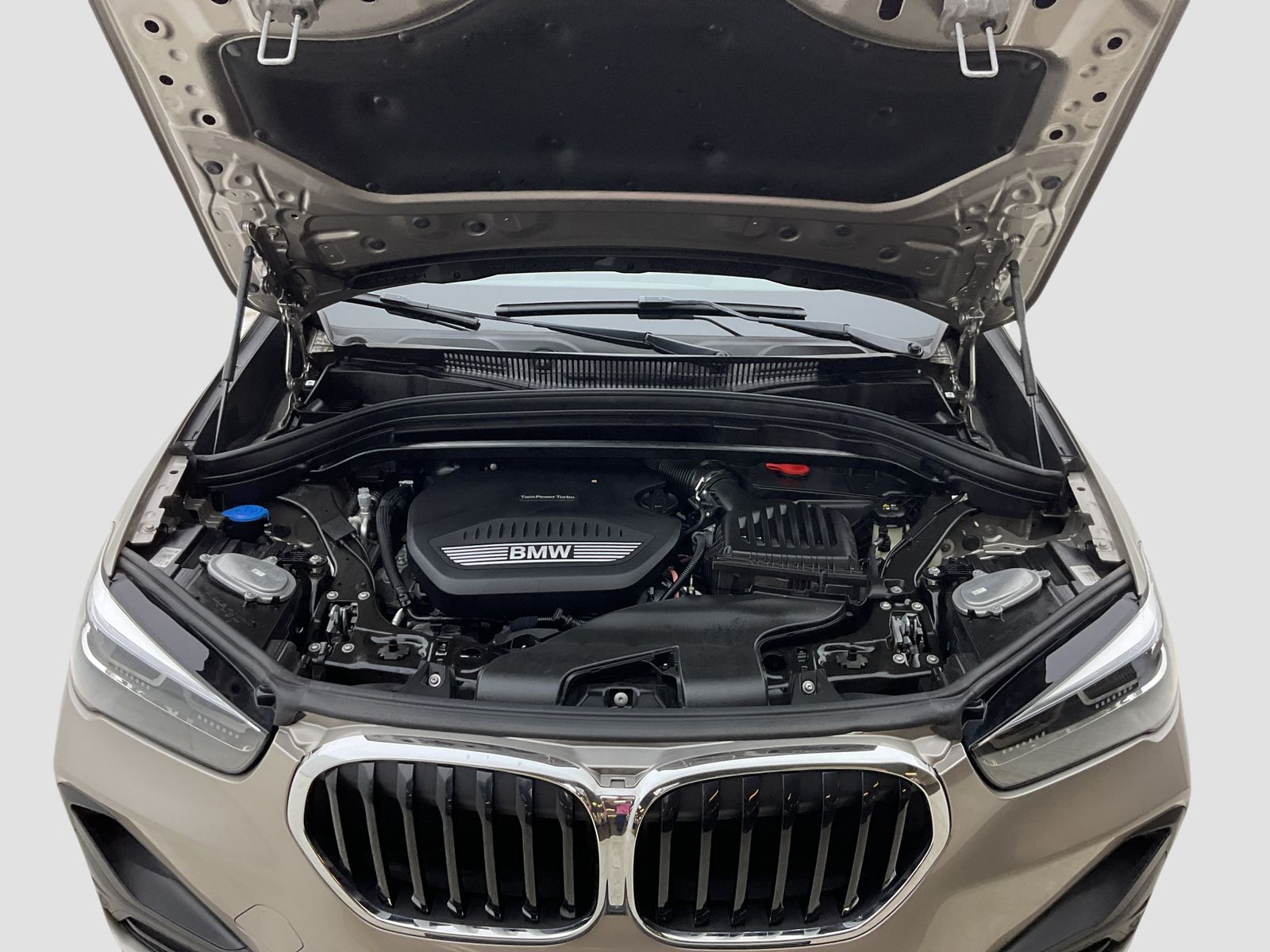 BMW X1 xDrive18d Sportsitze - Samsaru's Car Outlet