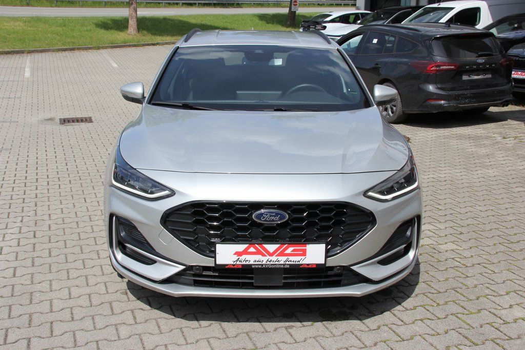 Ford Focus Turnier 155PS ST-LINE LED AdapTempomat CAM