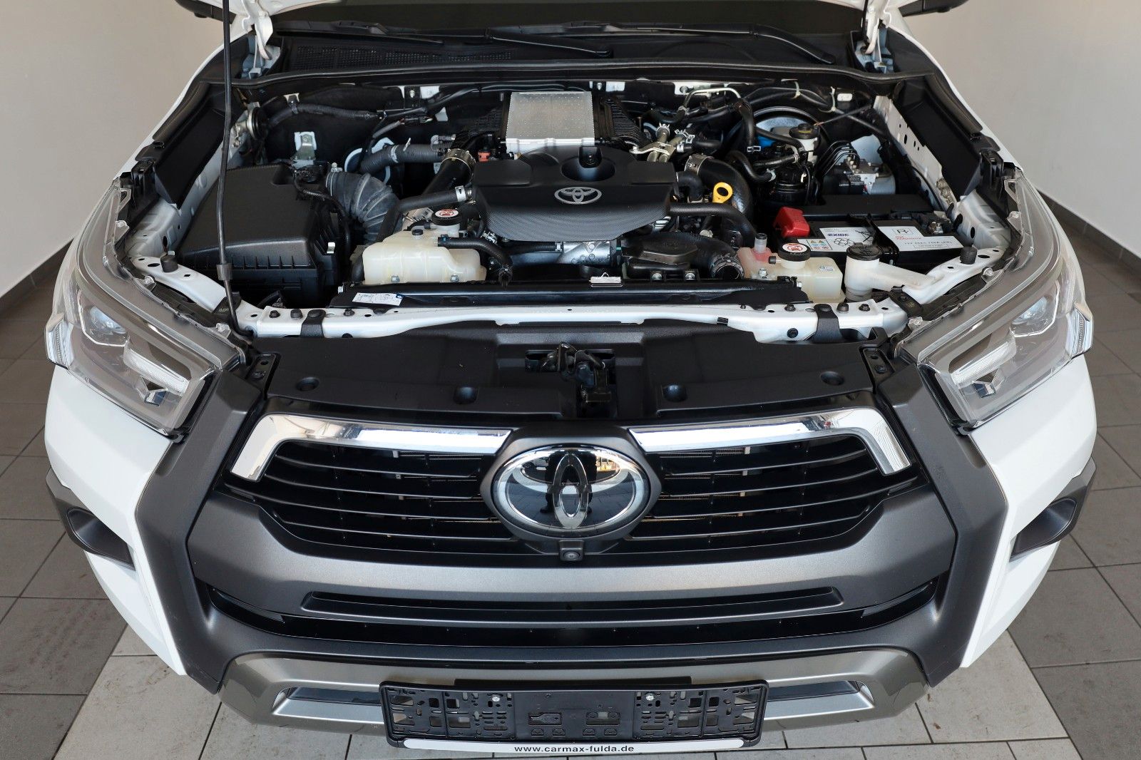 Toyota Hilux 2.8 D-4D 4x4 Invincible Sport,ACC,360°,AHK