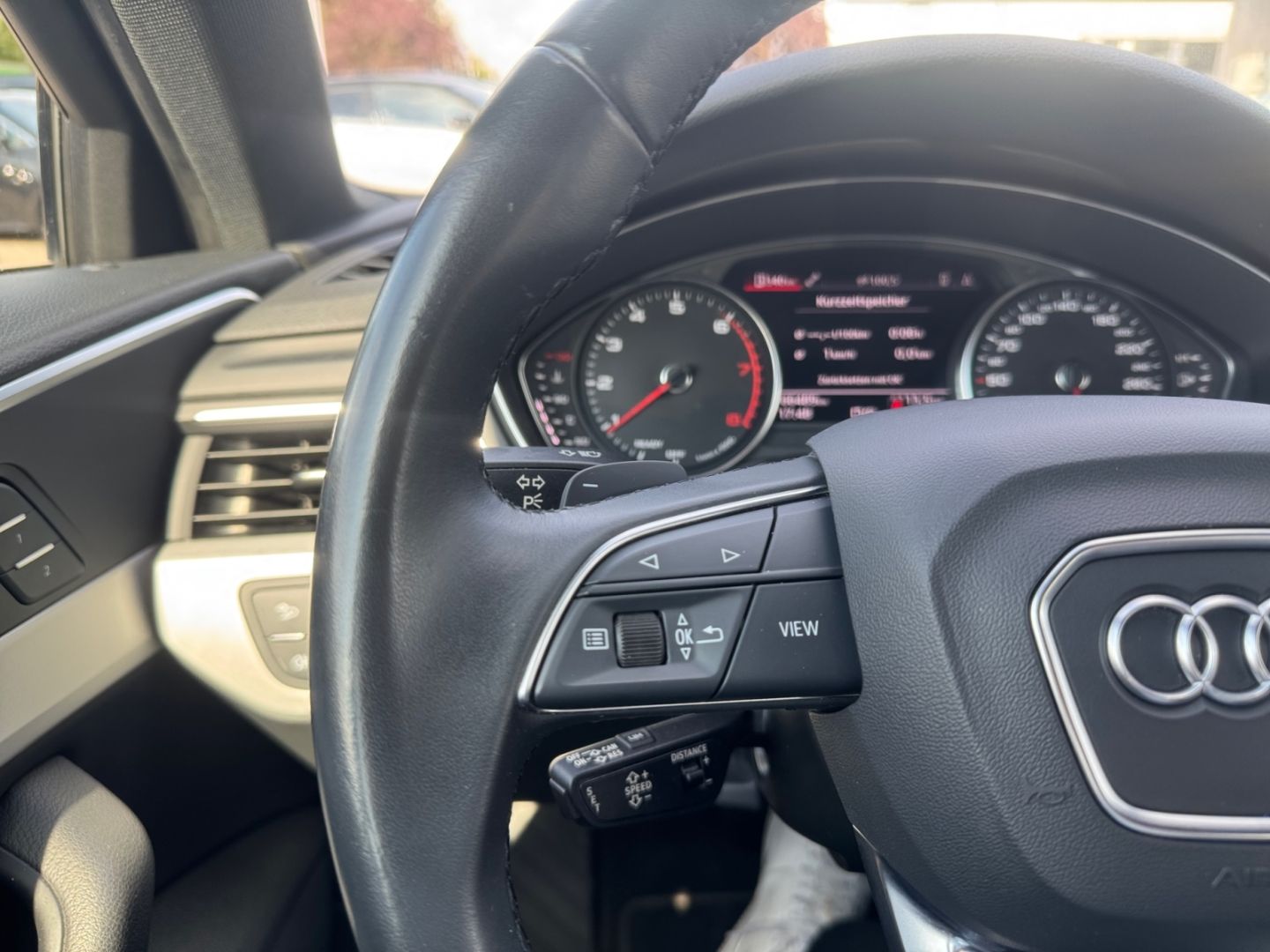 Audi A4 Avant 35 TFSI S tronic advanced - Samsaru's Car Outlet