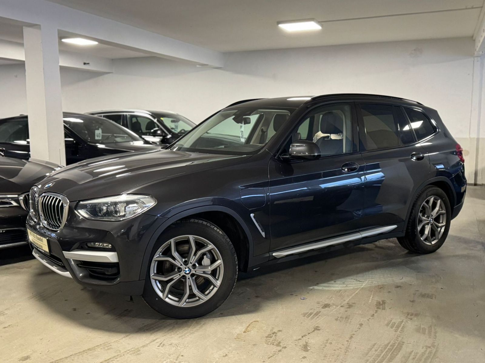 BMW X3 xDrive30e/W-LAN/LED/HIFI/AHK/Leder