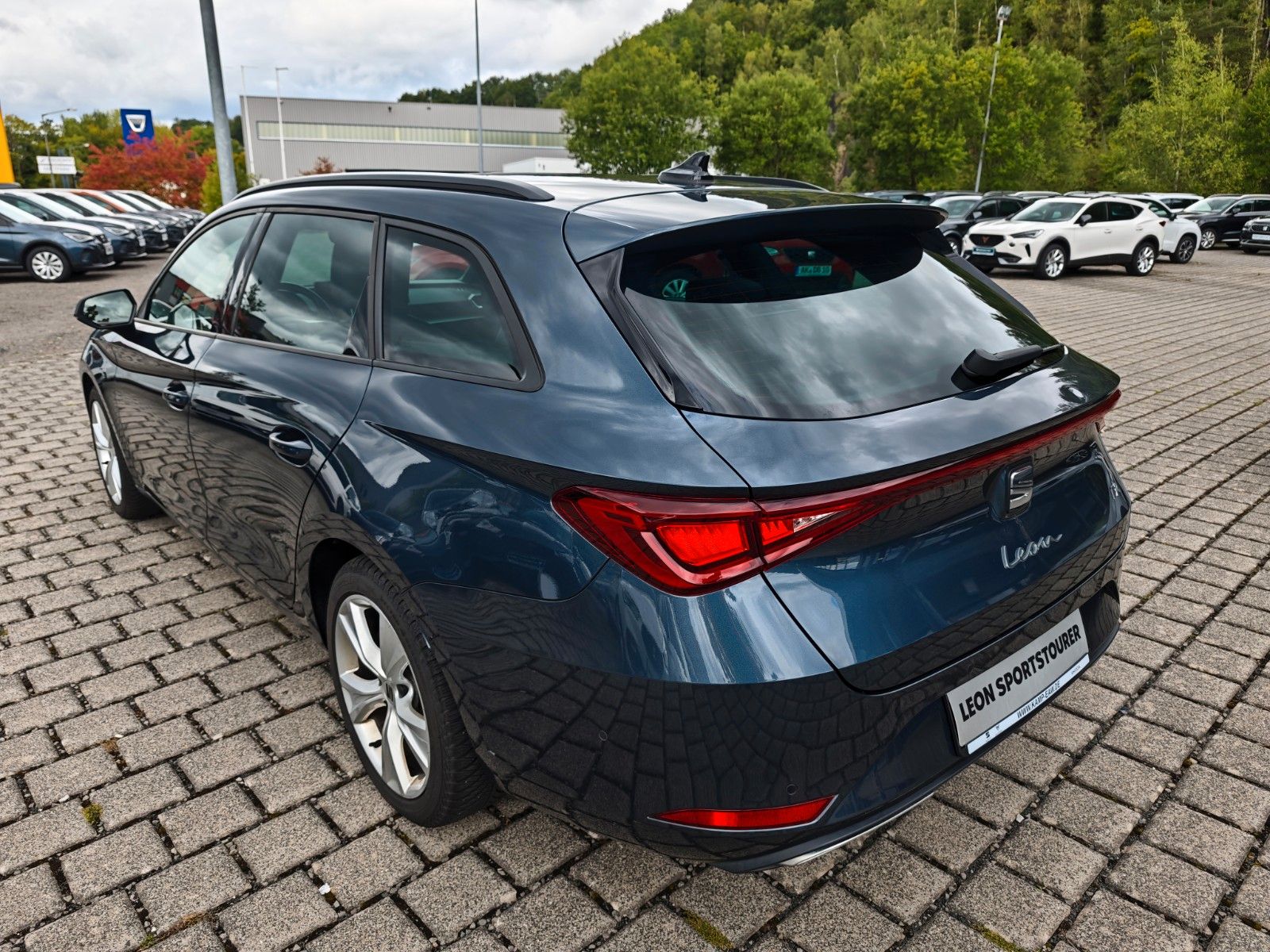 Seat Leon Sportstourer FR DSG 150PS NAVI+AHK+SHZ+APP+