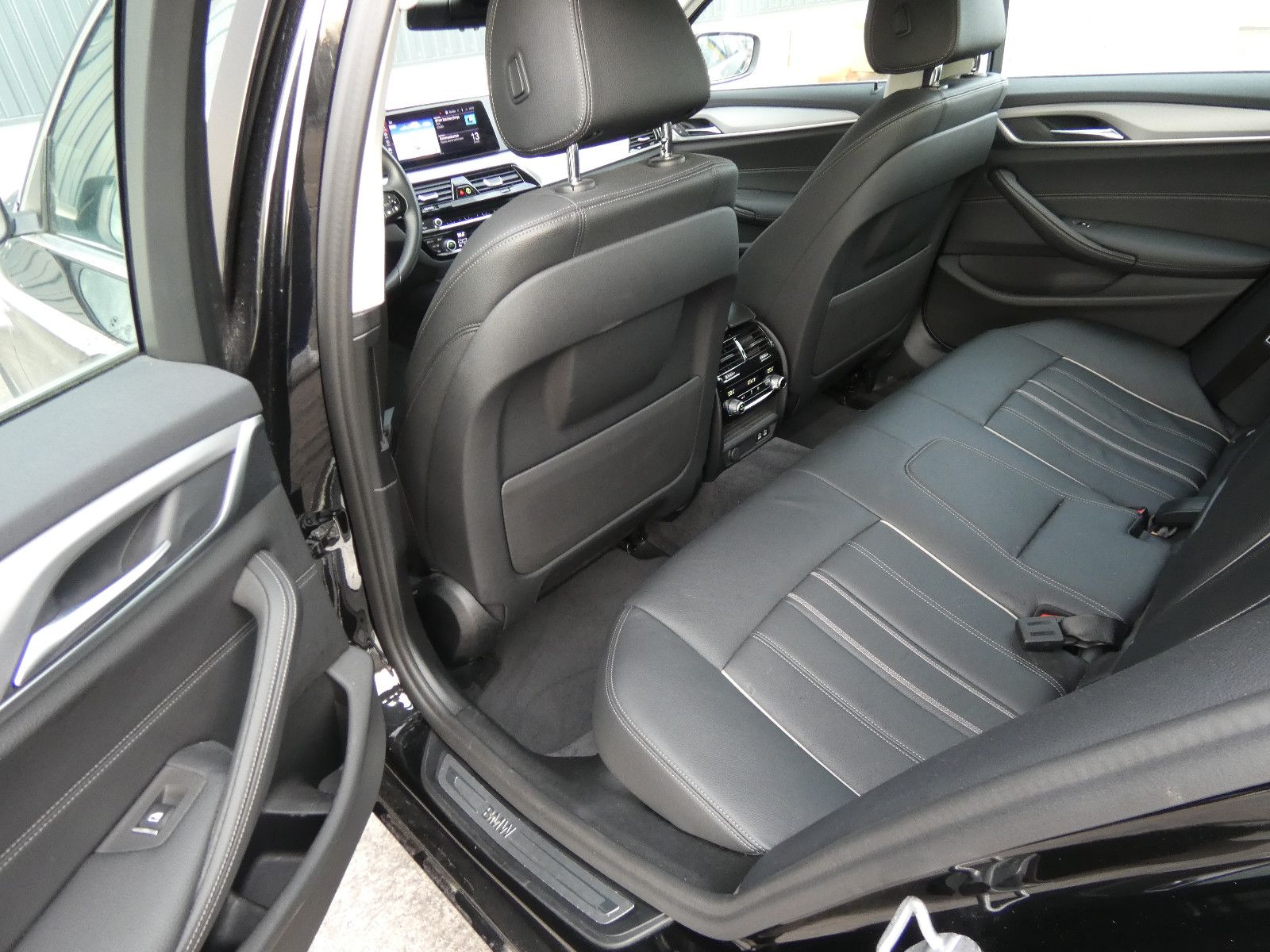 BMW 520d xDrive LED Leder Navi Kamera 1-Hand Facelif
