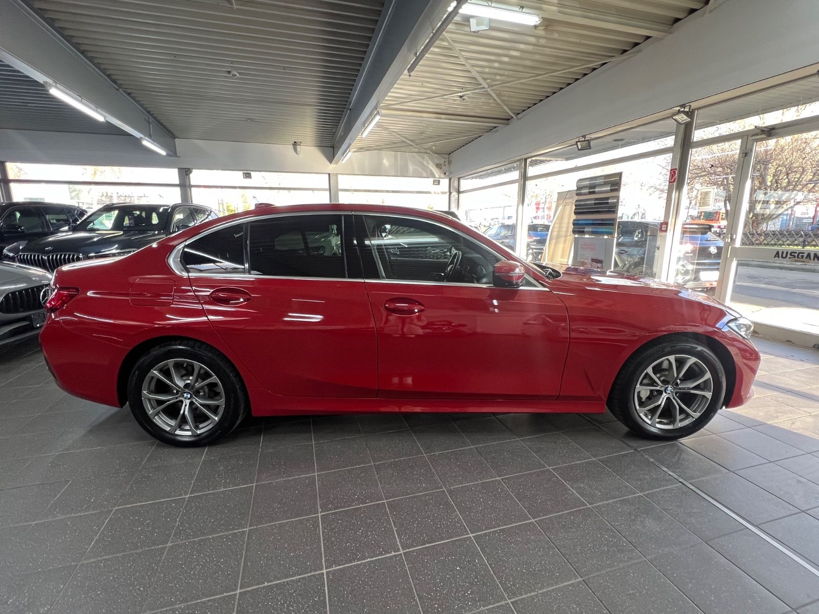 BMW 330 e Lim. Luxury Line 3D+HuD+Laser+Dashcam uvm.