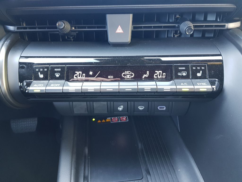 Toyota C-HR 1.8 Hybrid - Samsaru's Car Outlet