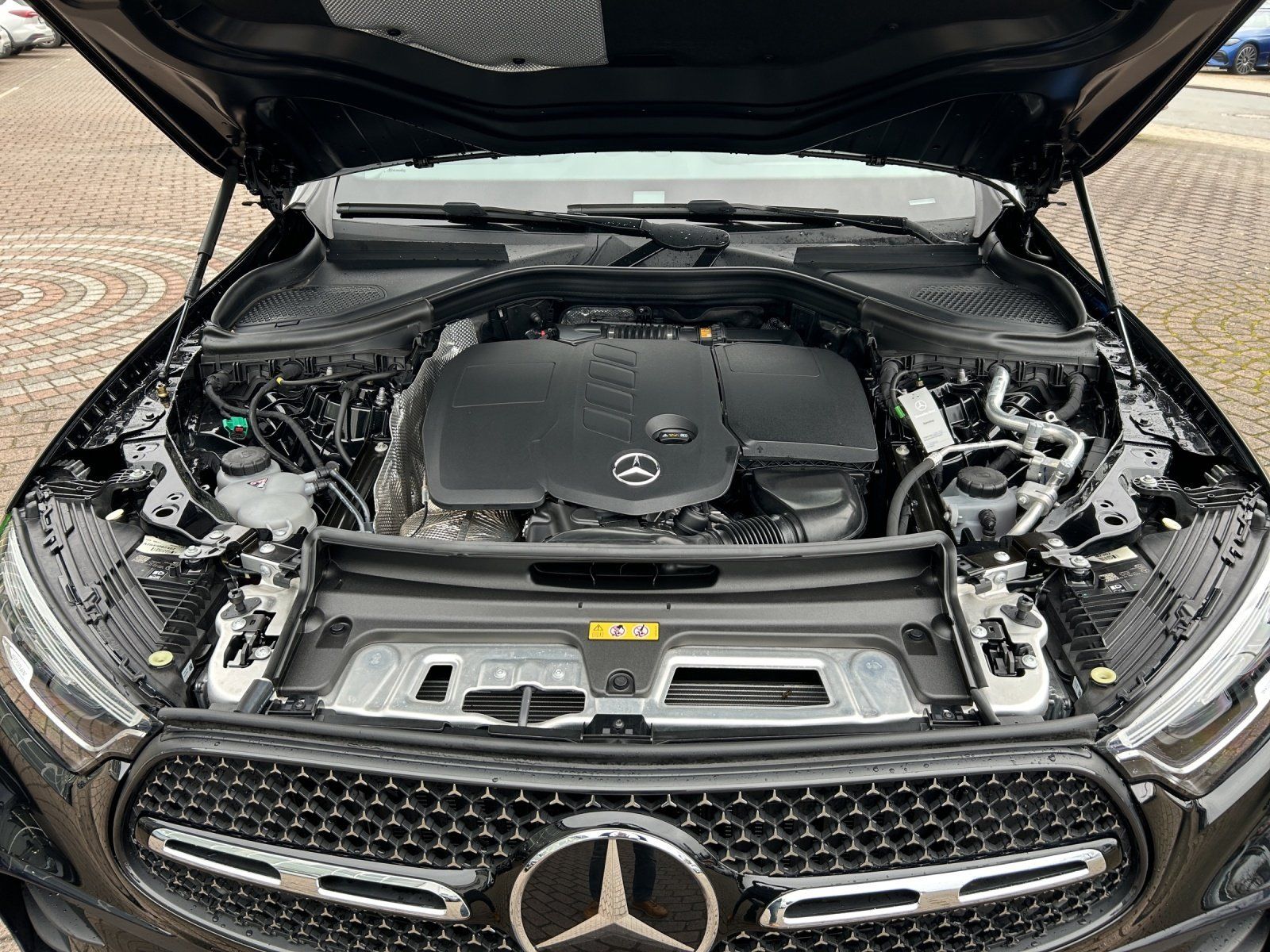 Mercedes-Benz GLC300de AMG Premi AIRMATIC Pano AHK Nappa DISTR