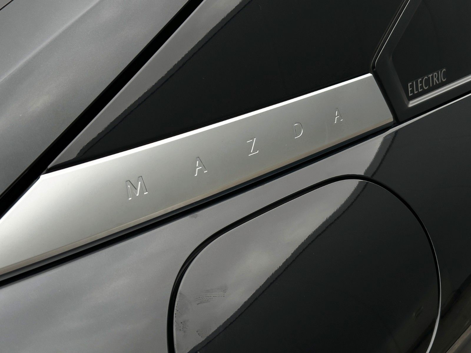 Mazda MX-30 EV Premium-P/MC-P/360°/BOSE/GSD/Garantie