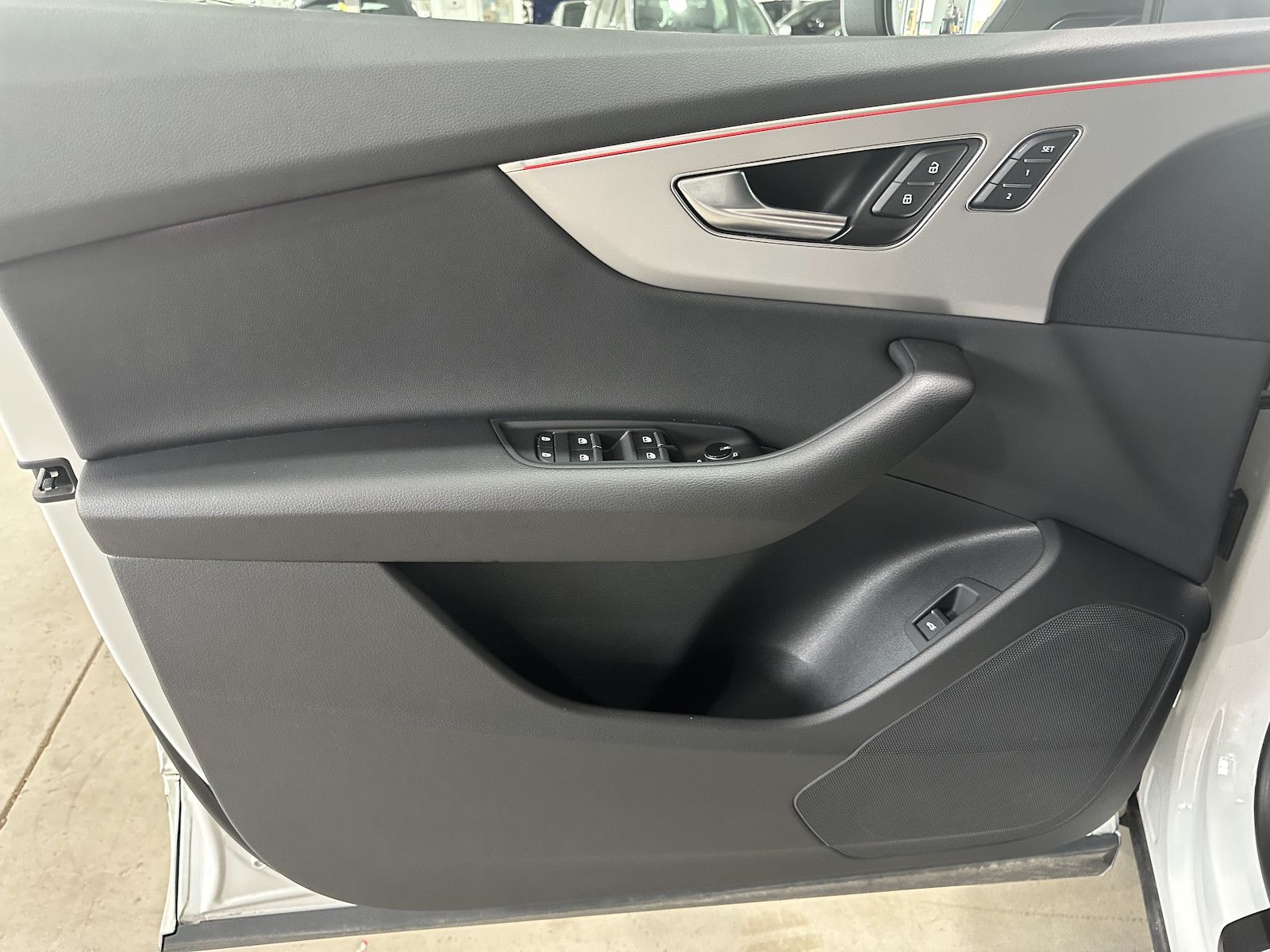 Audi Q8 45 TDI quattro S Line - Samsaru's Car Outlet