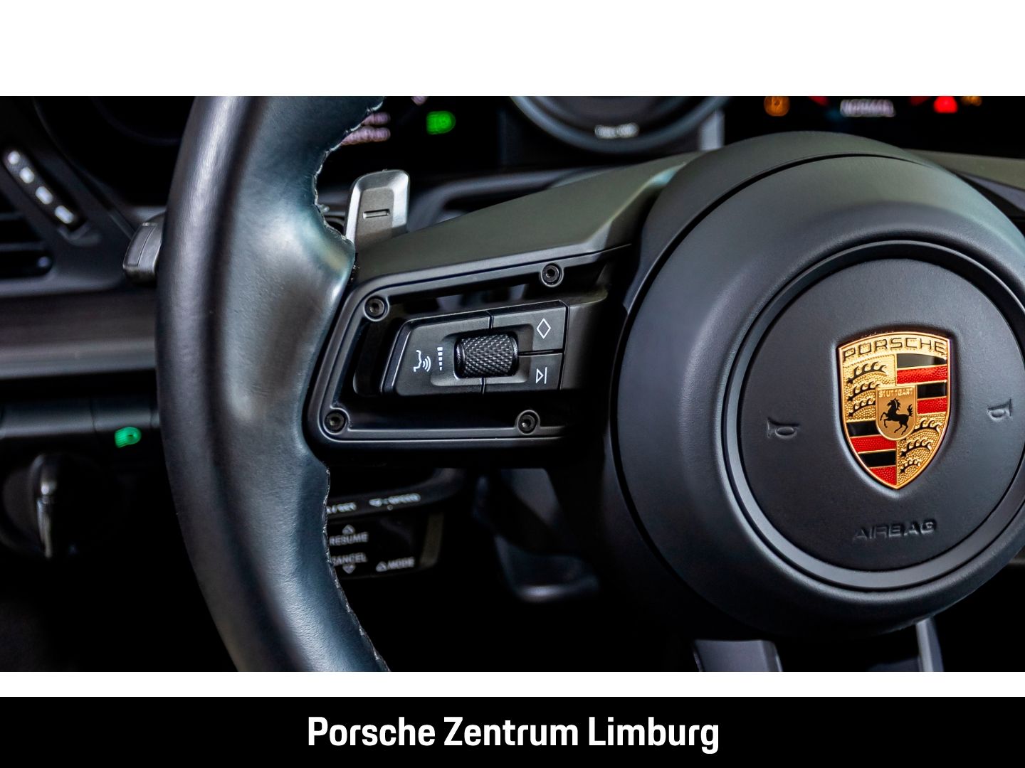 Porsche 992 911 Carrera 4 GTS Cabriolet LiftsystemVA LED