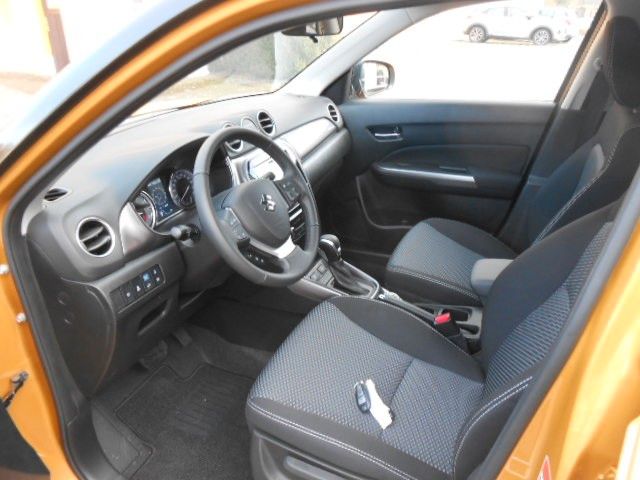 Suzuki Vitara 1.5 DUALJET Hybrid Comfort AGS Allgrip - Samsaru's Car Outlet