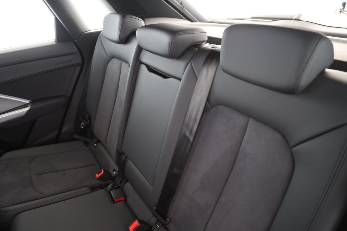 Audi Q3 35 TDI quattro S tronic S line - Samsaru's Car Outlet