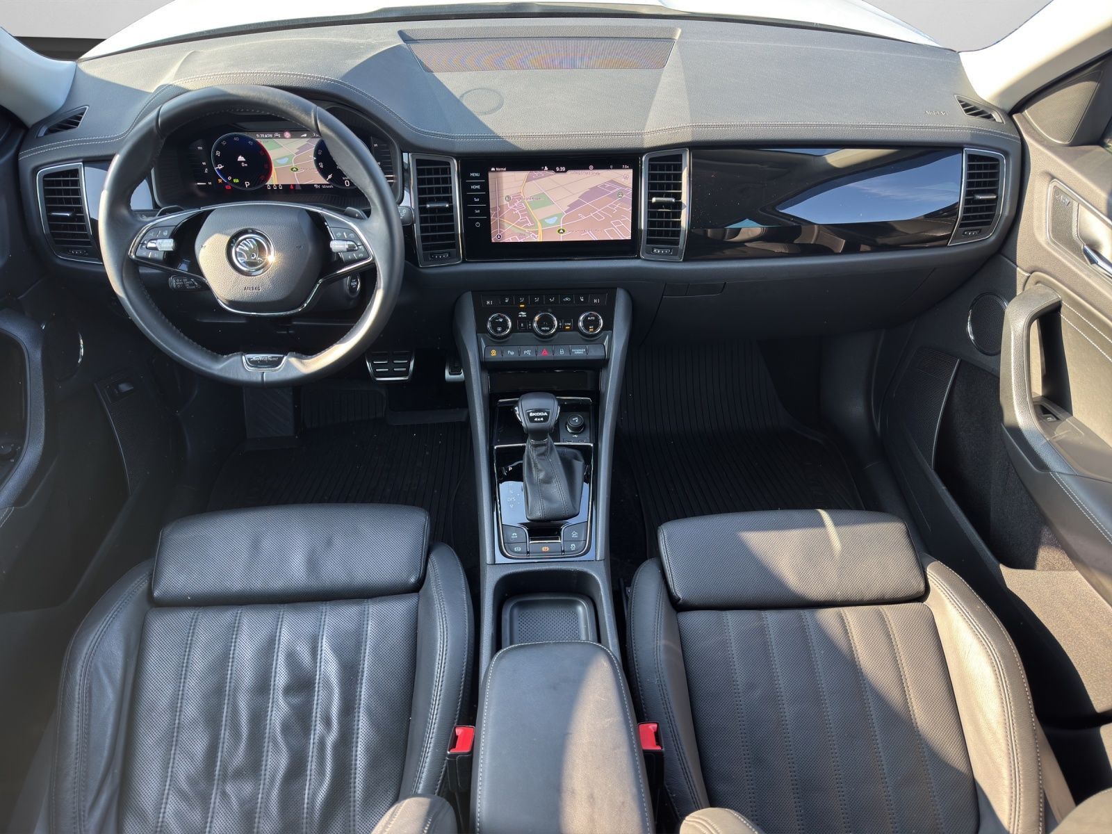 Skoda Kodiaq 2.0 TDI L&K 4x4 Navi, AHK, DCC, STHZ, Led