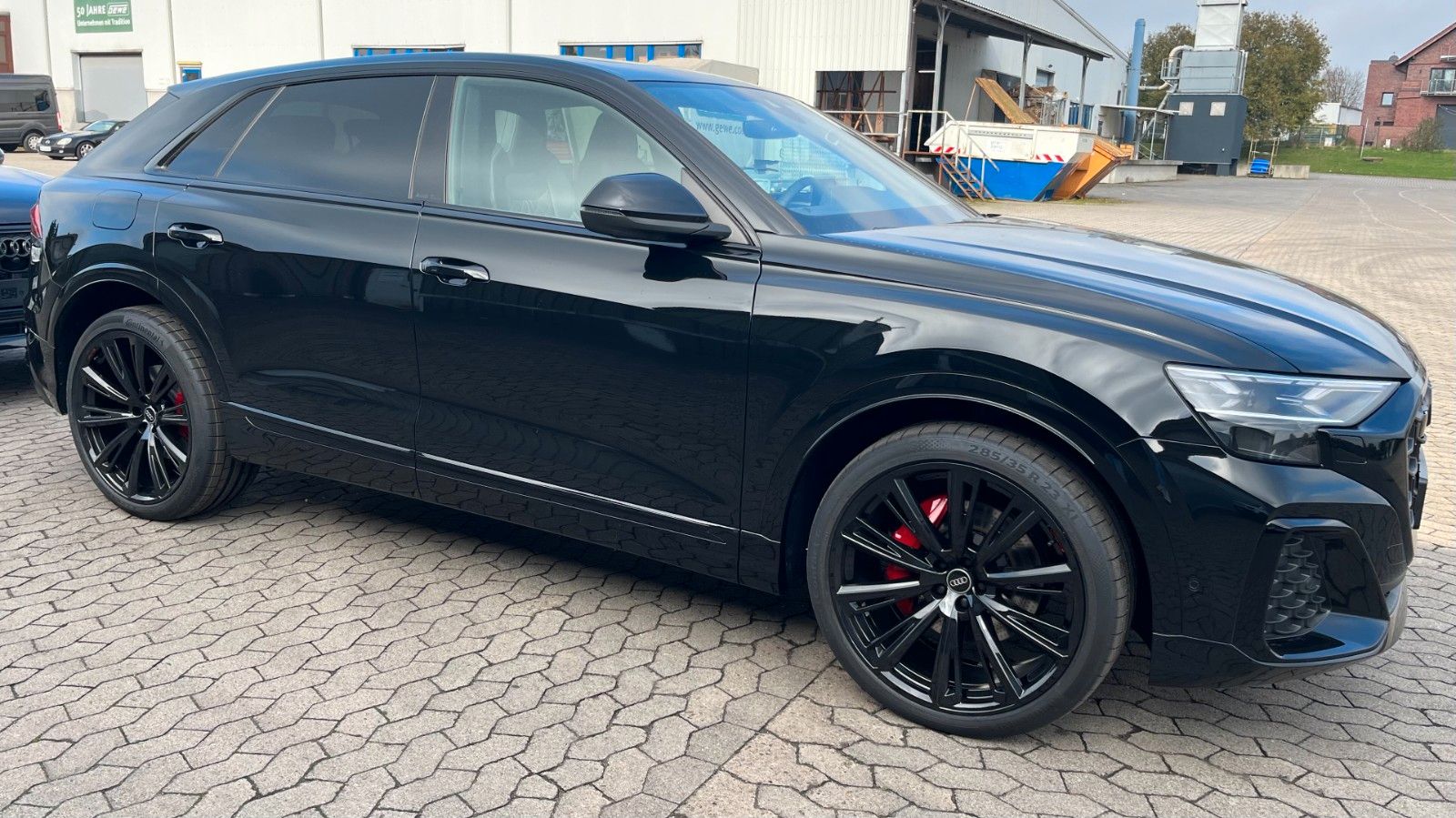 Audi Q8 50 TDI S-Line - Samsaru's Car Outlet