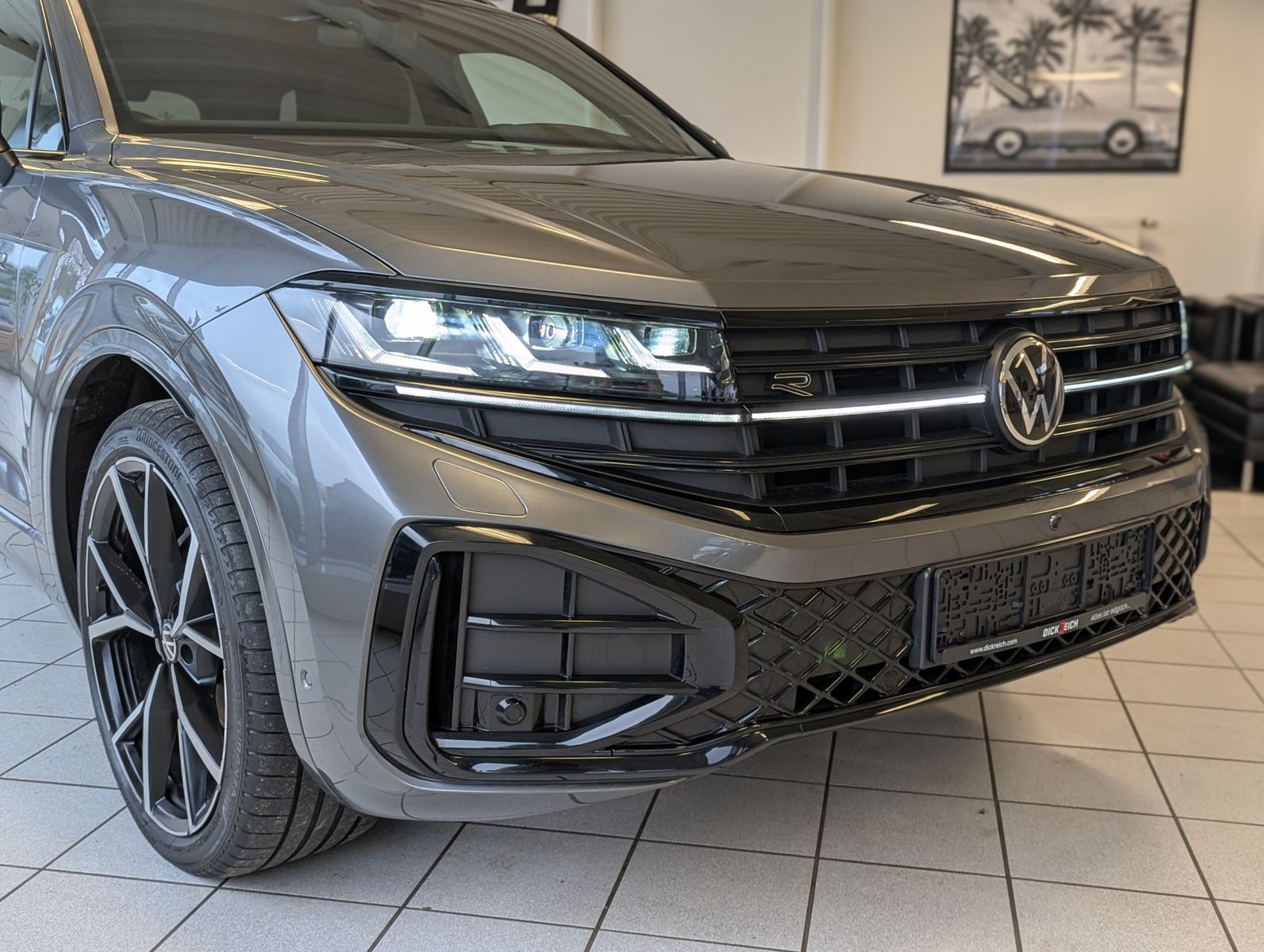 Volkswagen Touareg 3.0TDI 4M R-Line VOLL Black 22" UPE 114T