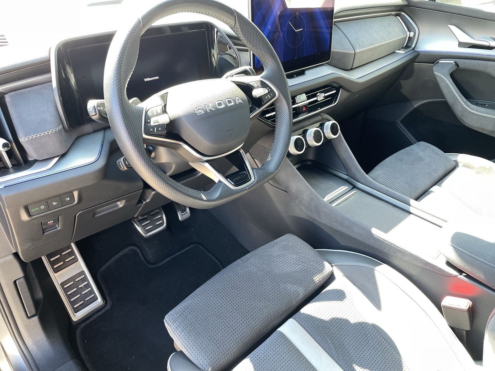 Skoda Kodiaq Sportline 2.0 TDI 4x4 DSG AHK+Pano+7Si+Hu