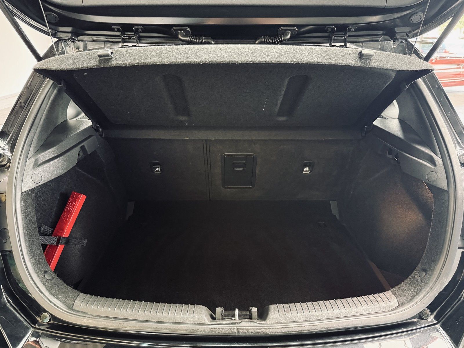 Hyundai i30 Trend Mild-Hybrid - Samsaru's Car Outlet