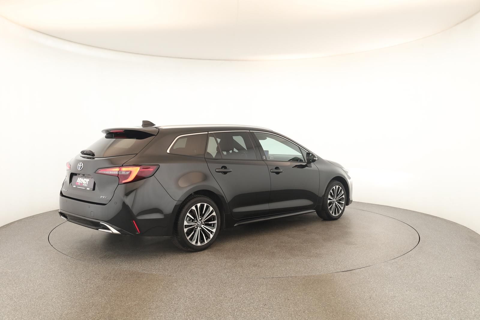 Toyota Corolla Touring Sports 2.0 CVT Team D Navi Kam