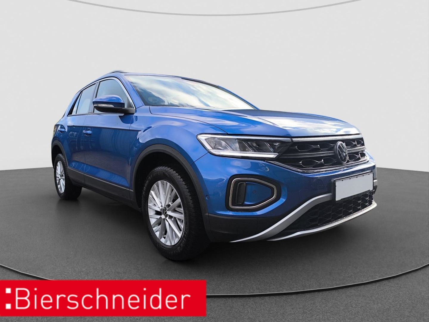 Volkswagen T-Roc 1.0 TSI - Samsaru's Car Outlet