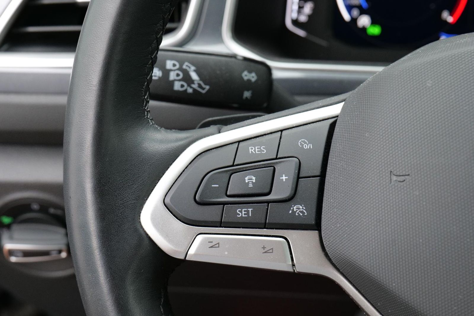Volkswagen T-ROC Style 1.5 TSI - Samsaru's Car Outlet