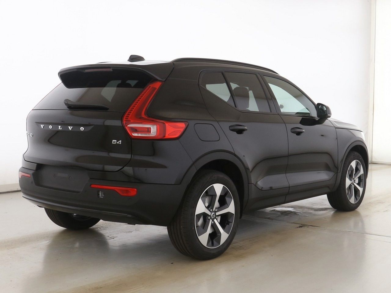 Volvo XC40 B4 Ultra Dark - Samsaru's Car Outlet