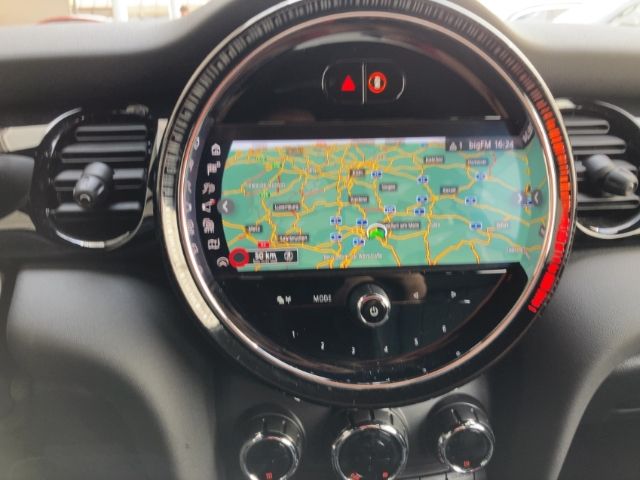 MINI Cooper Aut PREMIUM - Samsaru's Car Outlet