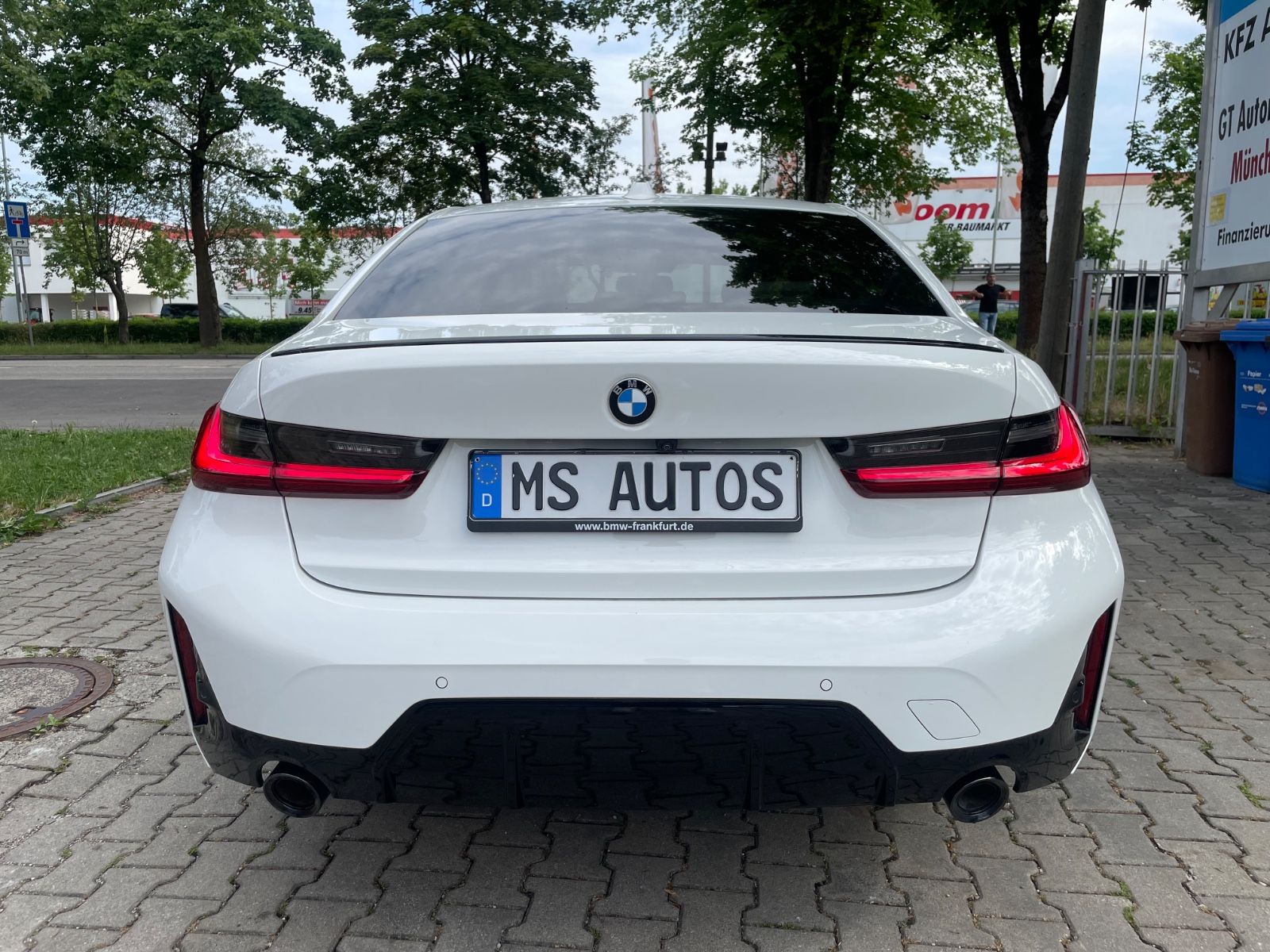 BMW 330 i xDri*MSport* Sit-Memory*Glass-Dach*Comfort