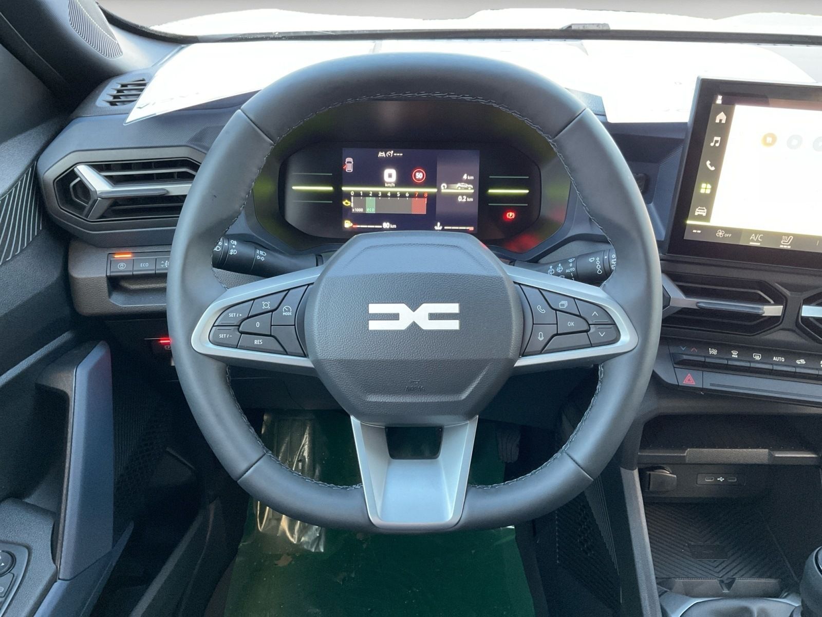 Dacia Duster Journey TCe 130 - Samsaru's Car Outlet