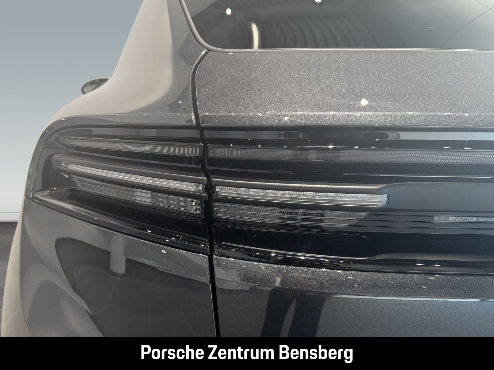 Porsche Macan 4S Electric