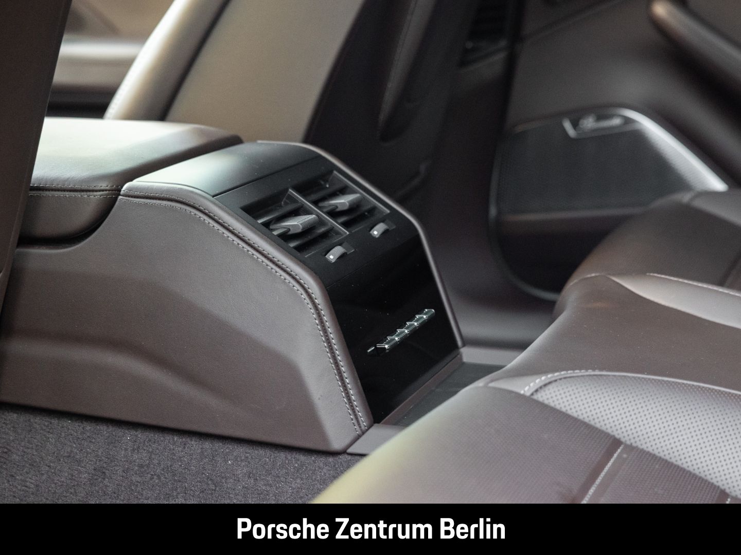 Porsche Panamera 4 E-Hybrid Massagesitze Burmester InnoD
