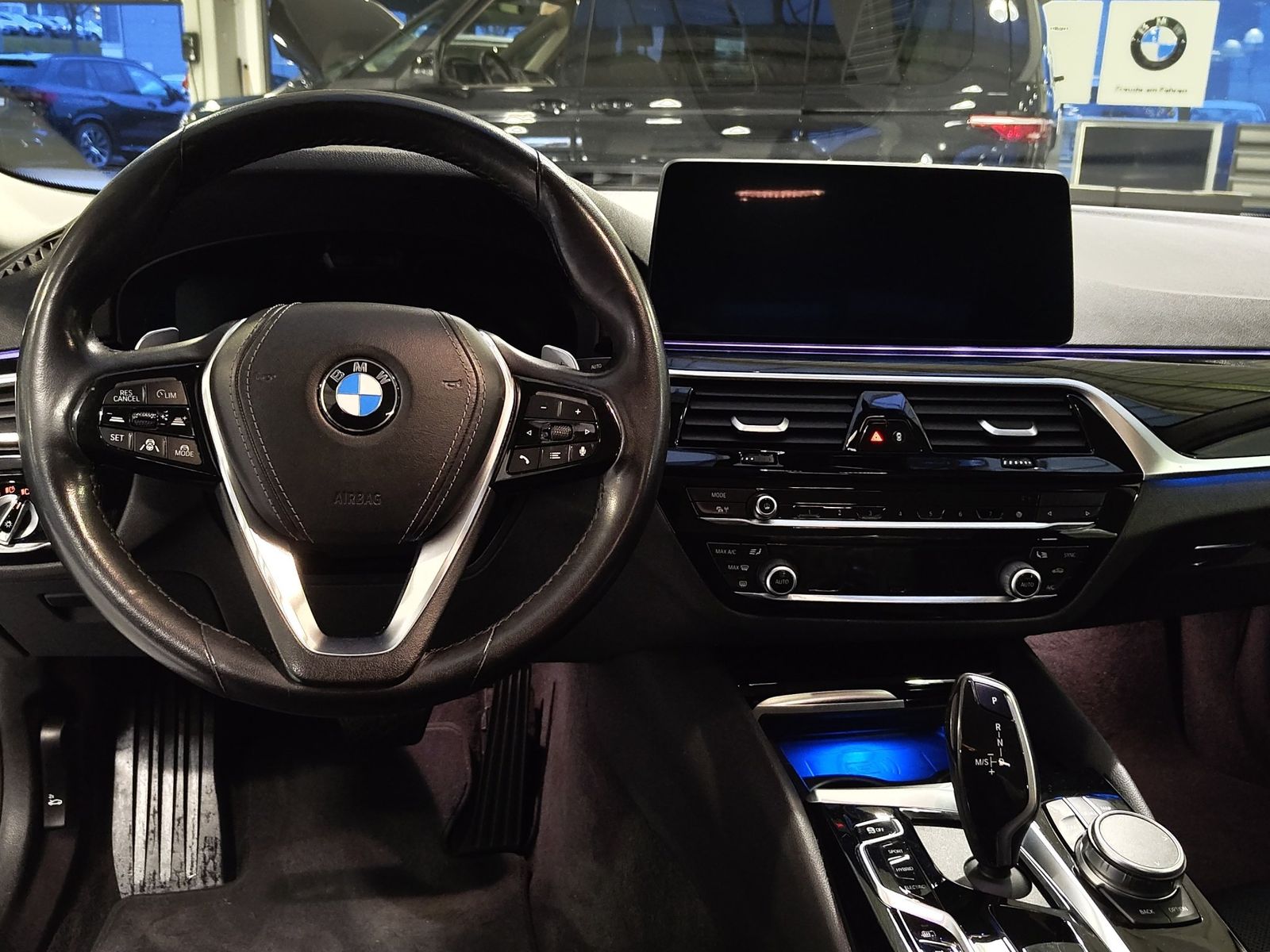 BMW 530e xDrive Lim. NaviProf*Parkassist*Sportsitze