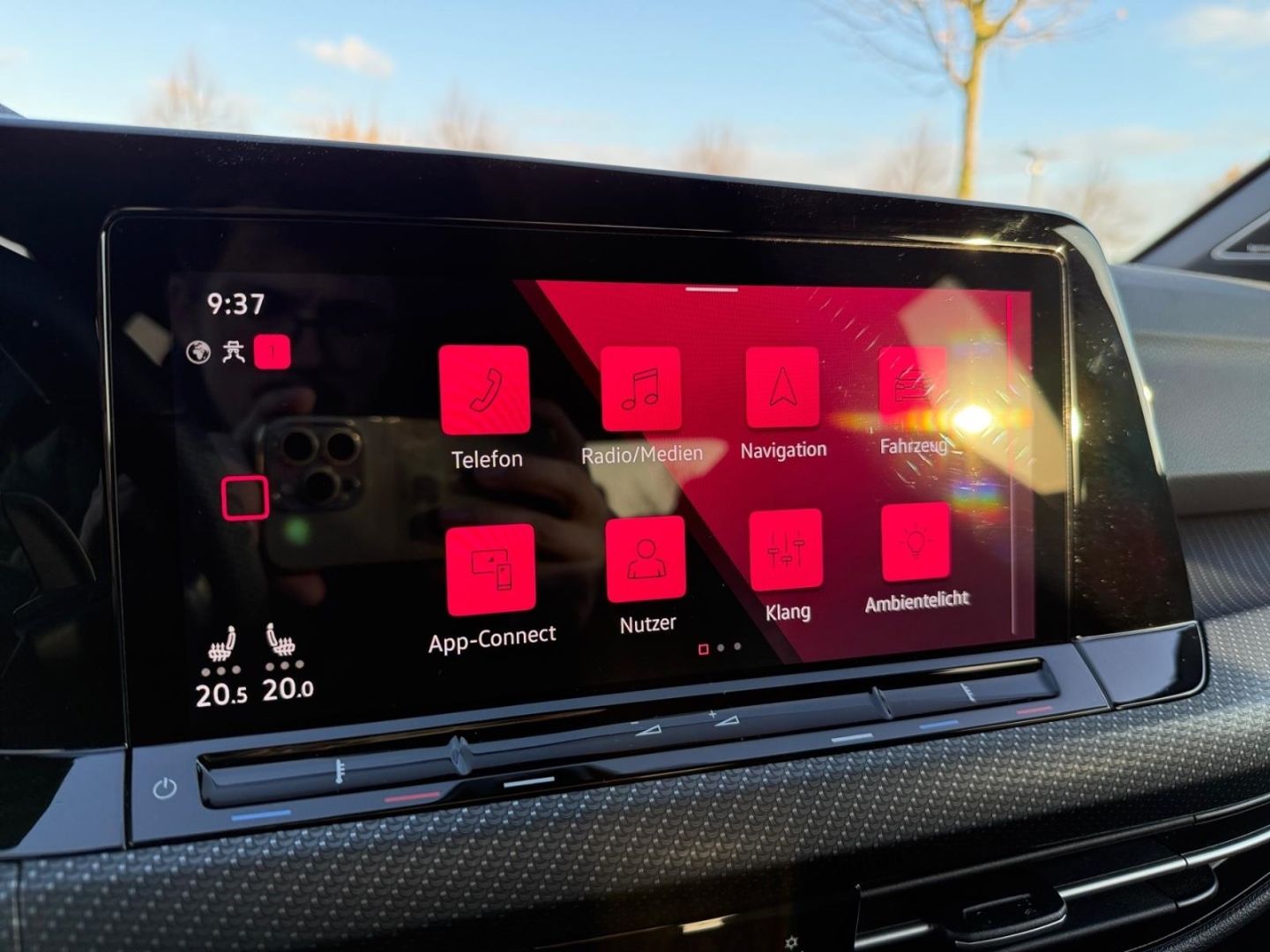 Volkswagen Golf VIII R 2.0 TSI 4Motion - Samsaru's Car Outlet